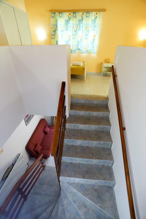 George'S Sweet N' Cozy Maisonette In Ipsos Corfu Exteriör bild
